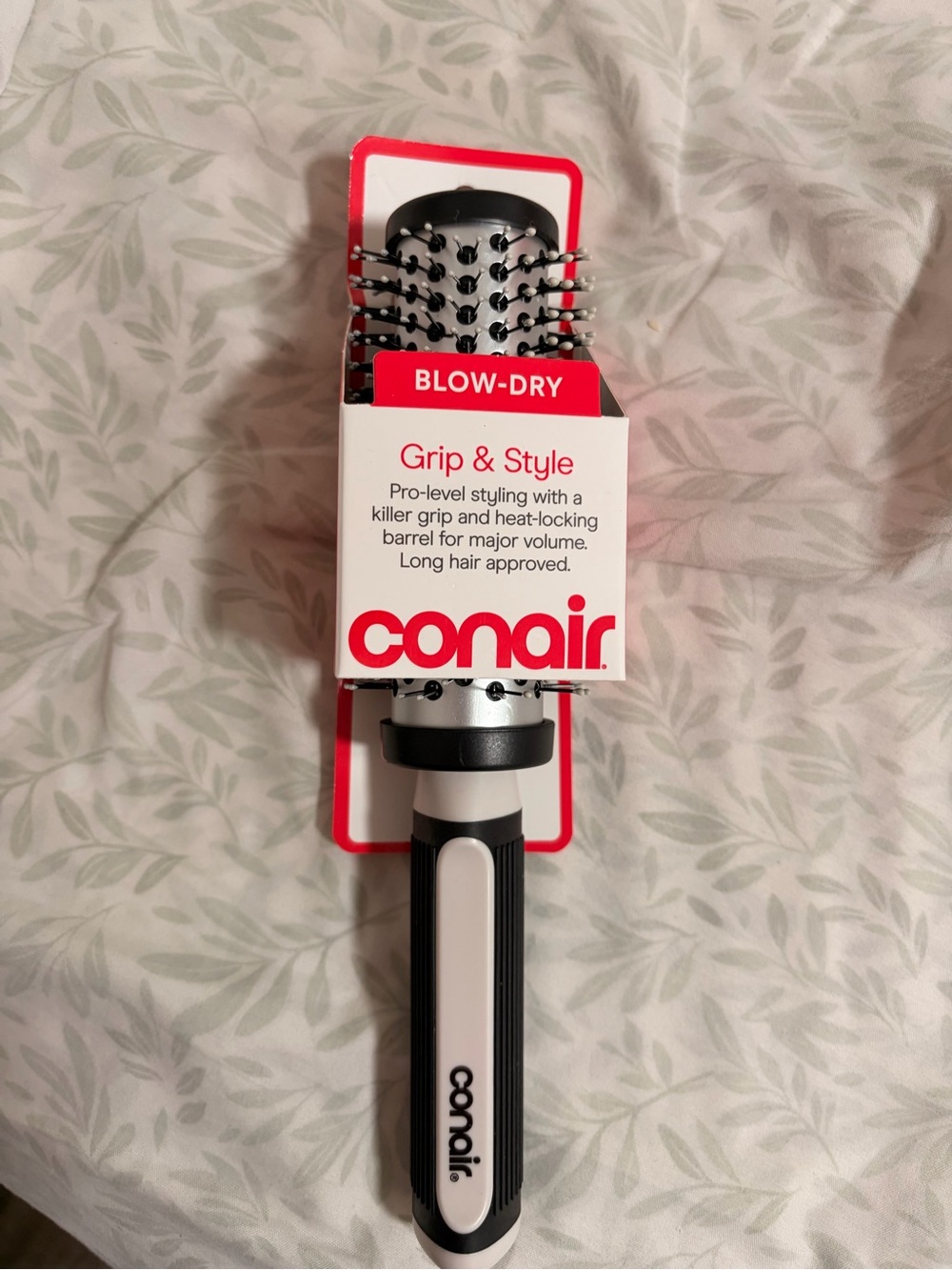 Conair Grip & Style Round Blow-Dry Brush — Black & White